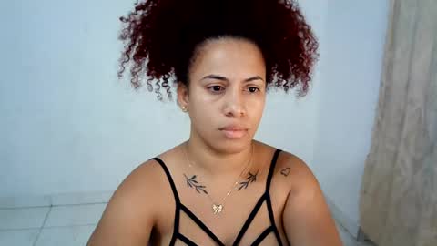 Snapshot of isa_bellaxx23 chatting on 07.14.26 isa_bellaxx23 online show from 07.14.26