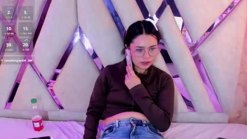 Snapshot of isa_doux chatting on 02.08.26 Isa online show from 02.08.26