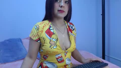 isa_jones1 online show from 12.11.24
