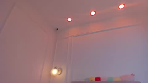 Isabella online show from 01.29.25