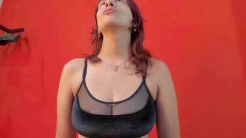 Isabella online show from 02.12.25