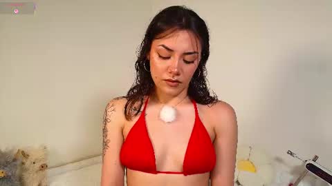 Snapshot of isa_laurentt chatting on 06.26.26 Isabella Laurentt online show from 06.26.26