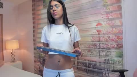    online show from 10.15.25