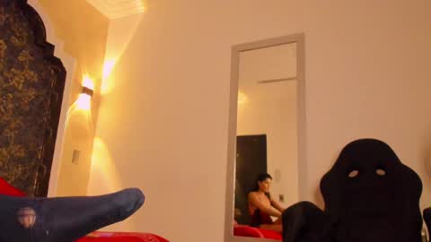 Isa  online show from 01.21.25