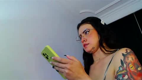       online show from 02.06.25