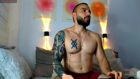 Snapshot of isaac_carter chatting on 03.08.25 Isaac carter online show from 03.08.25