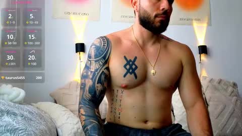 Snapshot of isaac_carter chatting on 03.09.25 Isaac carter online show from 03.09.25