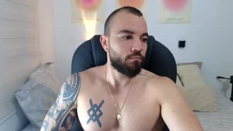 Snapshot of isaac_carter chatting on 09.10.25 Isaac carter online show from 09.10.25