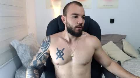 Snapshot of isaac_carter chatting on 09.16.25 Isaac carter online show from 09.16.25