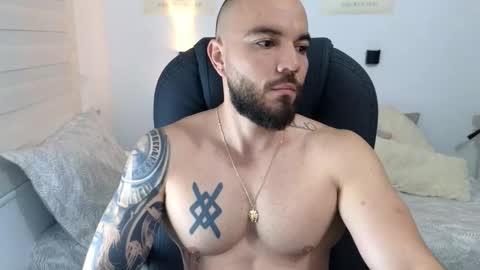 Snapshot of isaac_carter chatting on 09.19.25 Isaac carter online show from 09.19.25