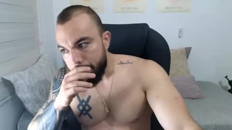 Snapshot of isaac_carter chatting on 10.06.25 Isaac carter online show from 10.06.25