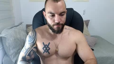 Snapshot of isaac_carter chatting on 10.08.25 Isaac carter online show from 10.08.25