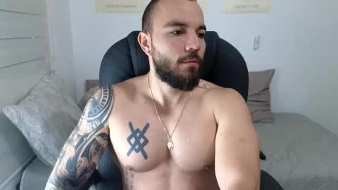 Snapshot of isaac_carter chatting on 10.09.25 Isaac carter online show from 10.09.25