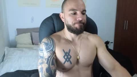 Snapshot of isaac_carter chatting on 10.21.25 Isaac carter online show from 10.21.25