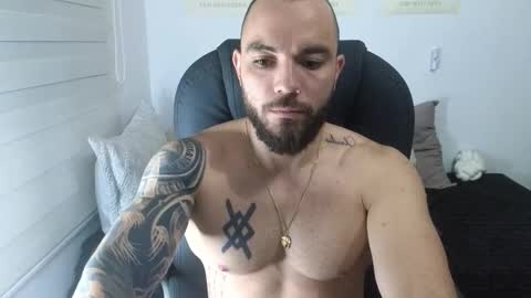 Snapshot of isaac_carter chatting on 10.23.25 Isaac carter online show from 10.23.25