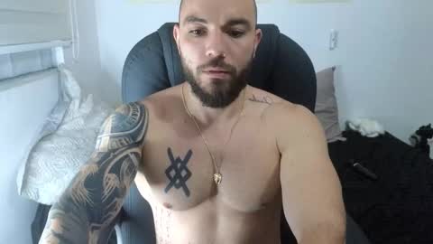 Snapshot of isaac_carter chatting on 10.24.25 Isaac carter online show from 10.24.25