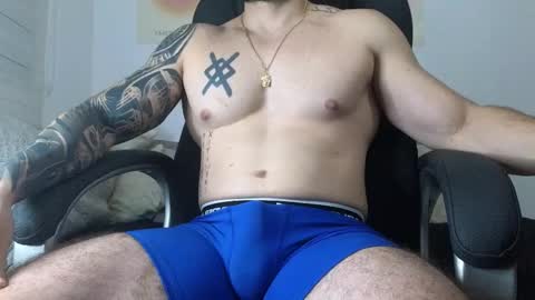 Snapshot of isaac_carter chatting on 10.29.25 Isaac carter online show from 10.29.25