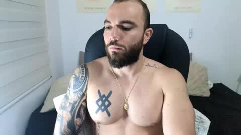 Snapshot of isaac_carter chatting on 11.07.25 Isaac carter online show from 11.07.25