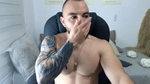 Isaac carter online show from 11.20.25