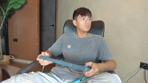 Snapshot of isaac_grimm chatting on 02.06.26 isaac_grimm online show from 02.06.26