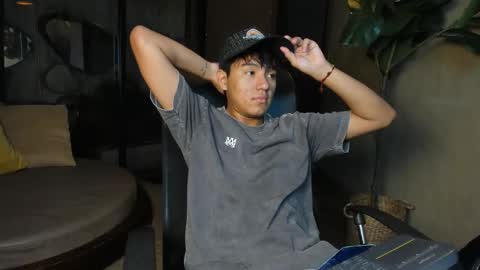 Snapshot of isaac_grimm chatting on 02.25.26 isaac_grimm online show from 02.25.26