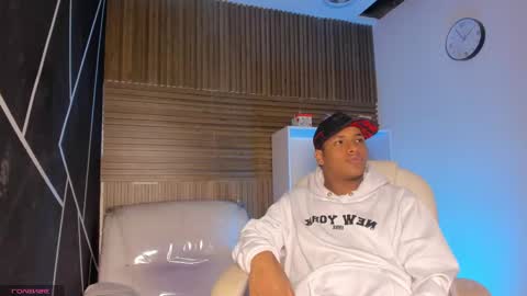 IsaacBlack  online show from 09.22.25