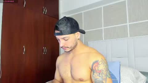 Snapshot of isaacs11 chatting on 07.09.26 Isaac Surez online show from 07.09.26
