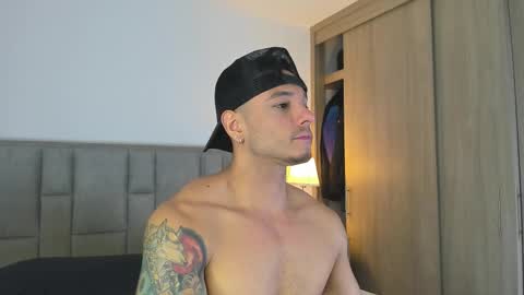 Snapshot of isaacsuarez chatting on 02.09.26 Isaac Surez online show from 02.09.26