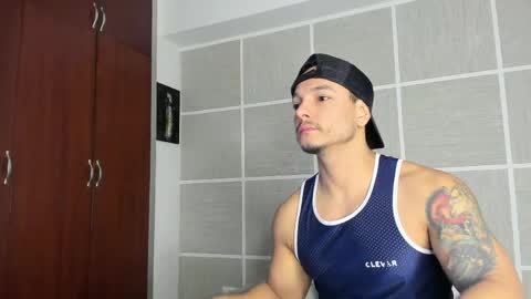 Snapshot of isaacsuarez chatting on 05.07.26 Isaac Surez online show from 05.07.26