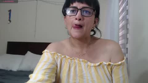 Isabeel Sofia online show from 03.04.25
