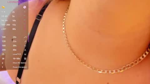 Snapshot of isabeelcarter chatting on 10.06.25 Isabel online show from 10.06.25