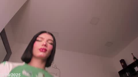 Isabel online show from 09.23.25