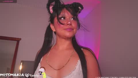 Snapshot of isabela_antonia_ chatting on 12.16.24 online show from 12.16.24