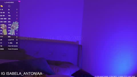 Snapshot of isabela_antonia_ chatting on 02.07.25 online show from 02.07.25