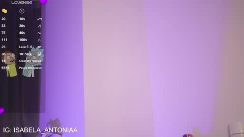 Snapshot of isabela_antonia_ chatting on 09.26.25 online show from 09.26.25