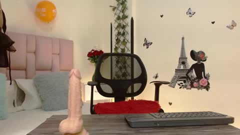 Snapshot of isabela_ferrer_ chatting on 12.03.24 I S A online show from 12.03.24