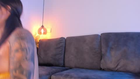 Isabela online show from 01.16.25