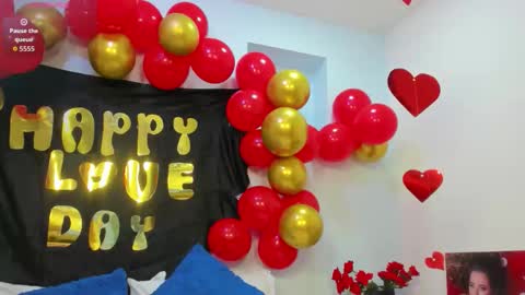 Snapshot of isabela_parkerr chatting on 09.28.25 Mommy Isa online show from 09.28.25