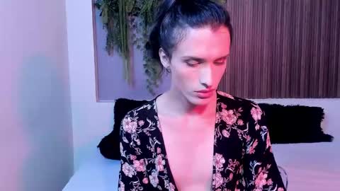 IsabelFernandez online show from 09.25.25
