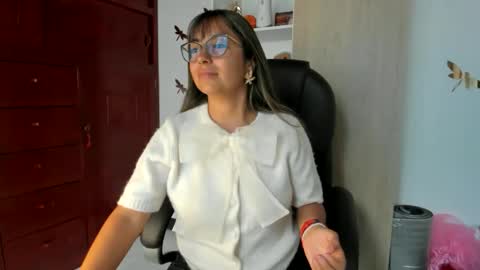 Isabella22 1 online show from 01.07.26