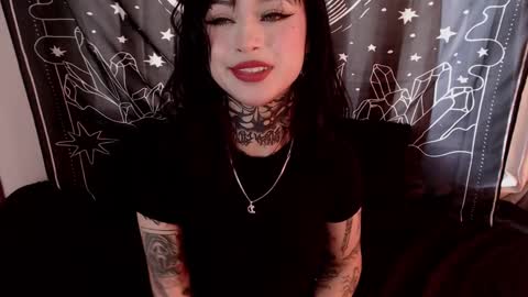    online show from 01.02.25