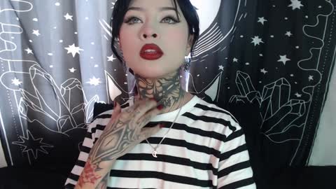    online show from 01.31.25