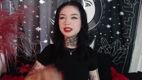    online show from 02.05.25