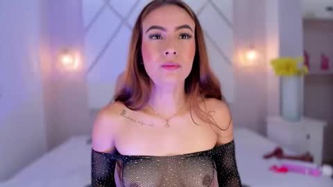 Isa  online show from 12.05.25