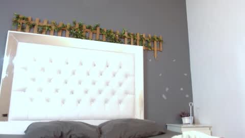 Snapshot of isabella_brown19 chatting on 10.07.25 ISABELLA online show from 10.07.25