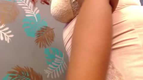 Snapshot of isabella_brown19 chatting on 11.01.25 ISABELLA online show from 11.01.25