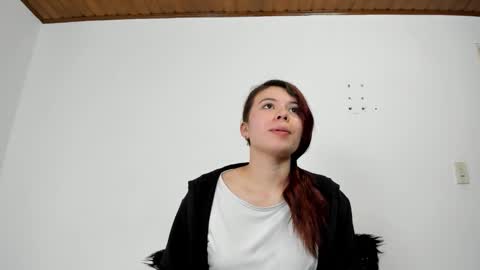 Snapshot of isabella_jaramillo chatting on 10.11.25 isabella_jaramillo online show from 10.11.25