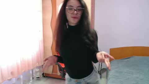 Bella online show from 02.18.25