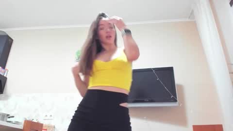 Snapshot of isabella_noir88 chatting on 10.17.25 Isabella Noir online show from 10.17.25