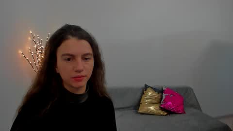 Isabella online show from 04.21.26